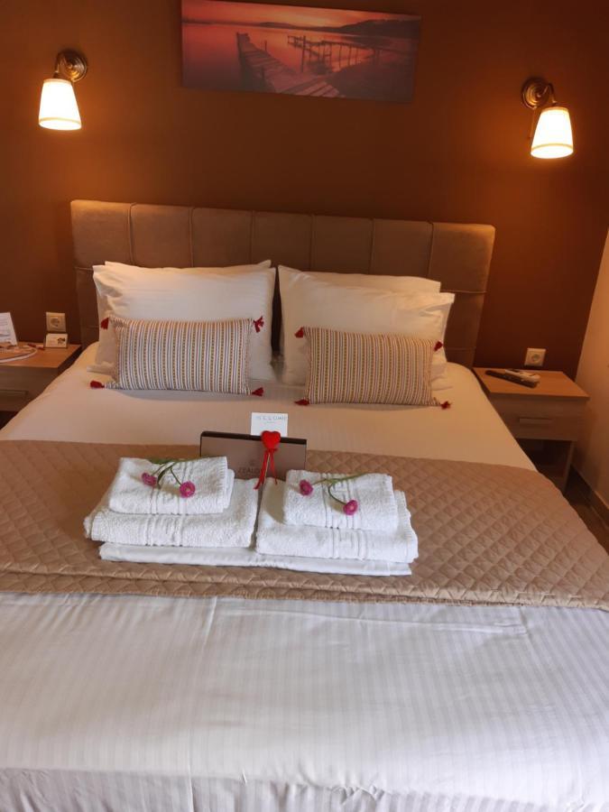 Room Near The Airport Pikermion ภายนอก รูปภาพ
