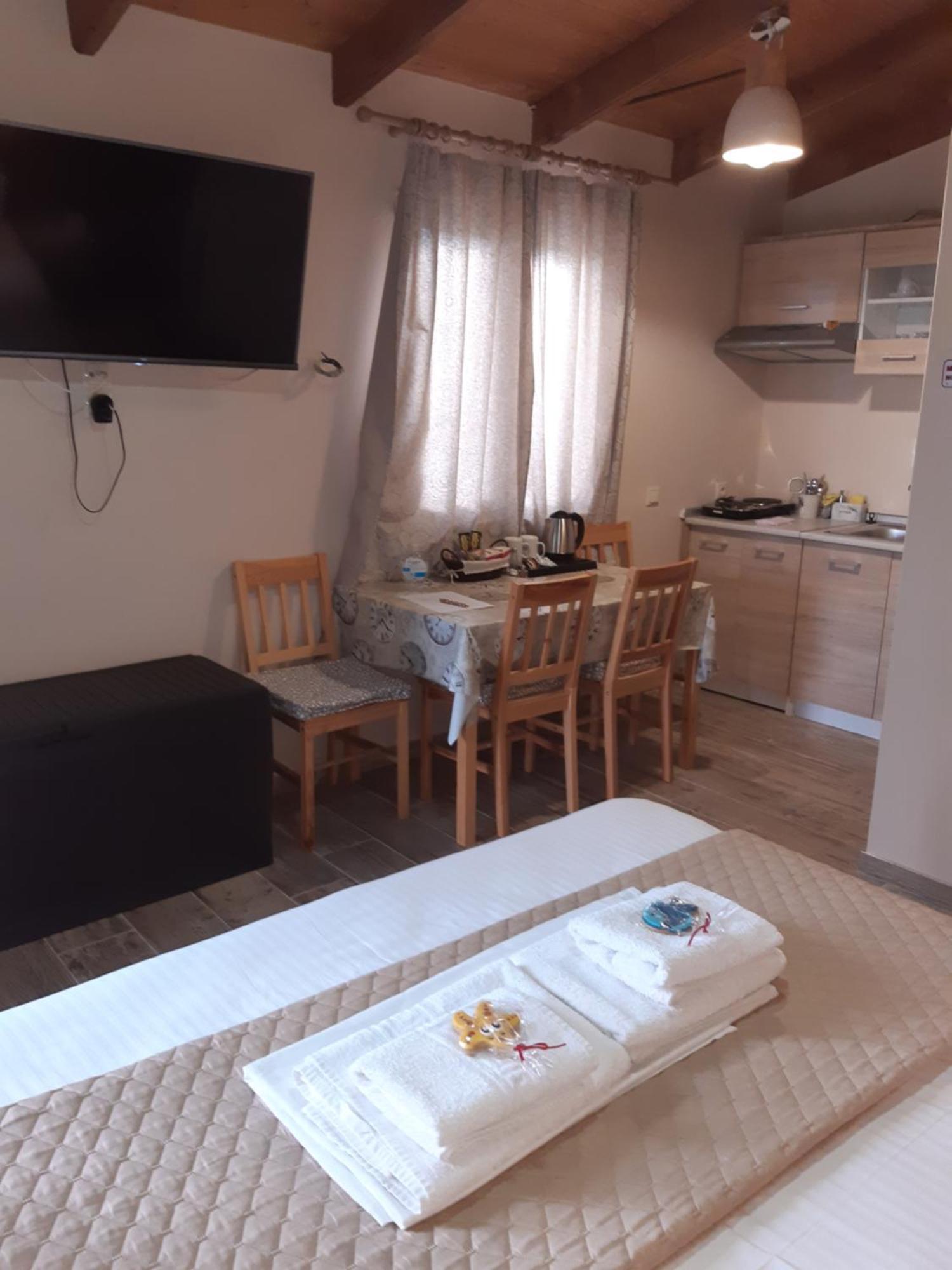 Room Near The Airport Pikermion ห้อง รูปภาพ